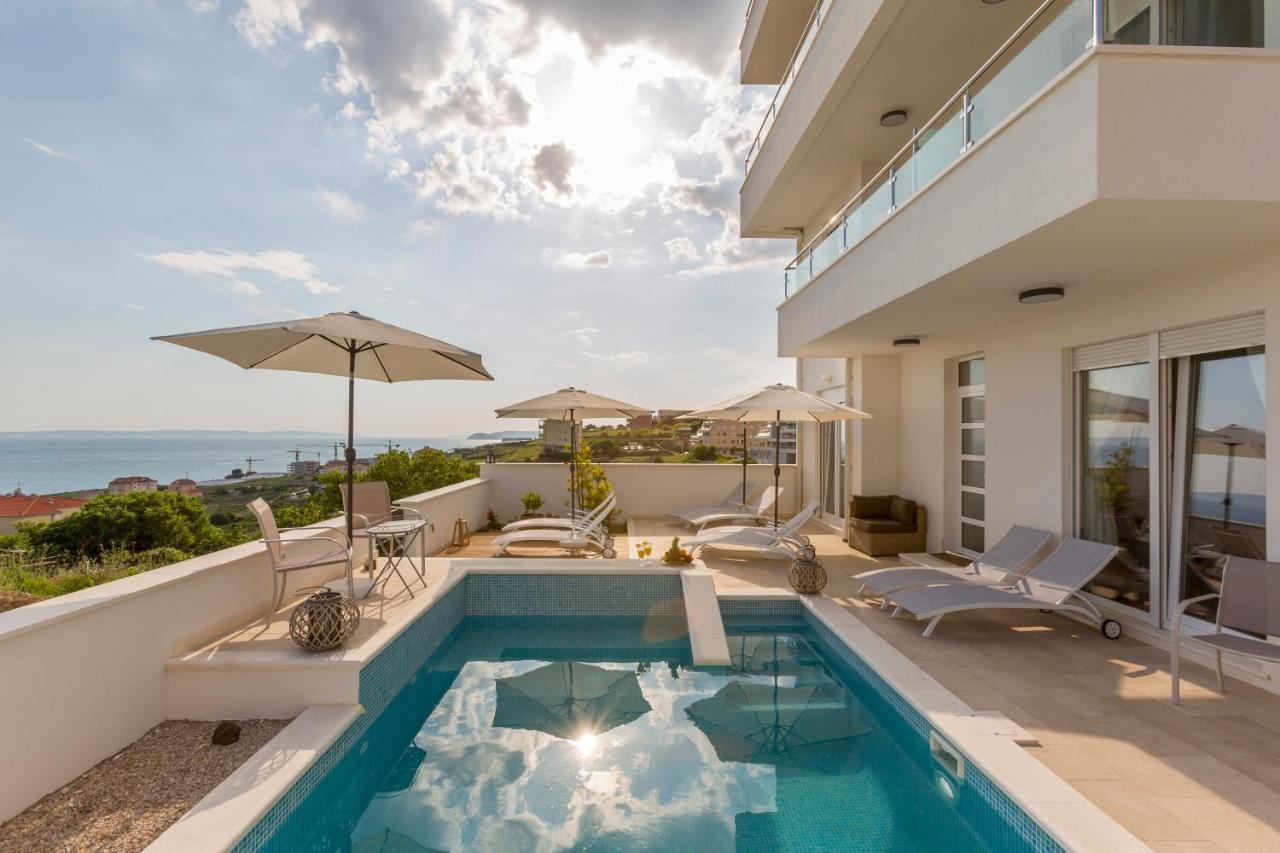 Luxury Villa Bello Horizonte With Swimming Pool Split Exterior foto